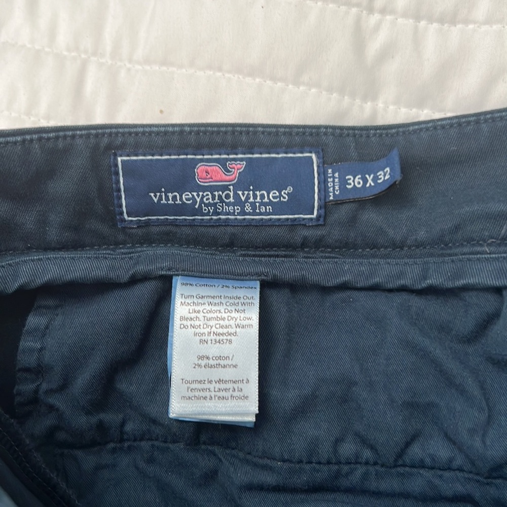 Vineyard Vines Men’s Slim Fit Chinos - Picture 2 of 3